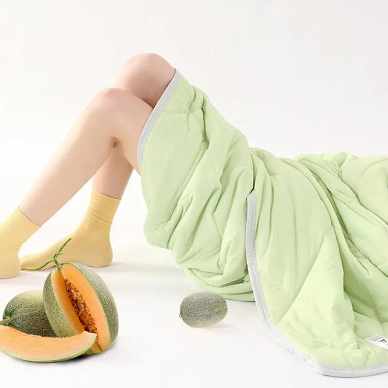 Cooling Blanket - 3 Layers Lightweight Cooled Summer Quilt